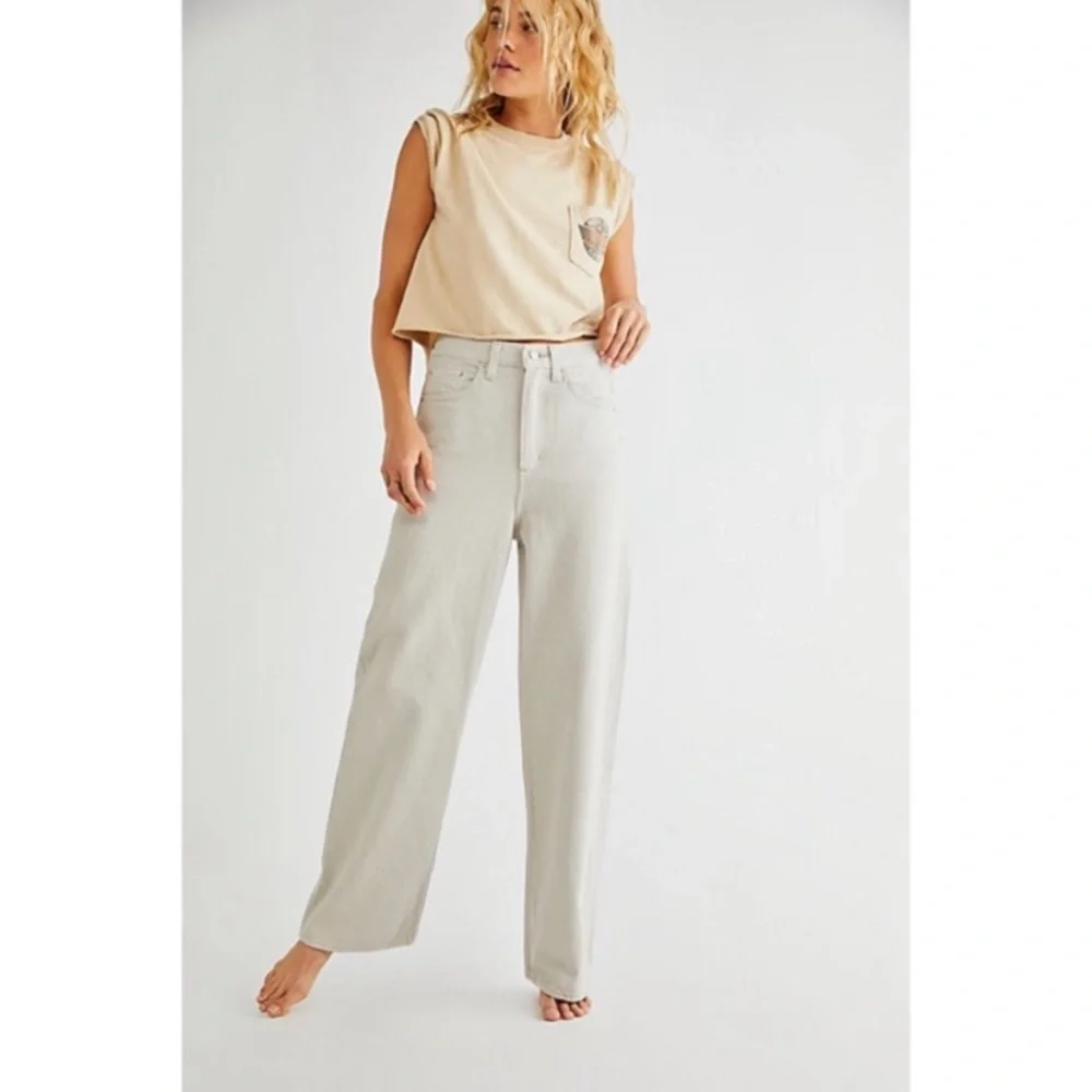 NWT Levi’s super high rise loose jeans 27 - Picture 2 of 14